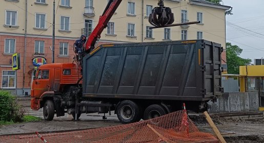 Ломовоз Услуги ломовозов от 2500 руб/час за смену взять в аренду, заказать, цены, услуги - Нюксеница